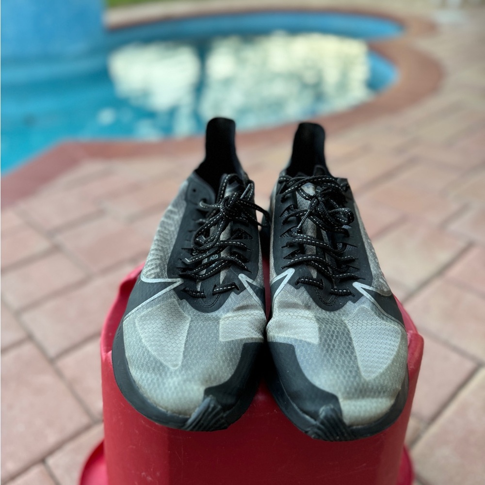 Men Athletic Shoes NIKE